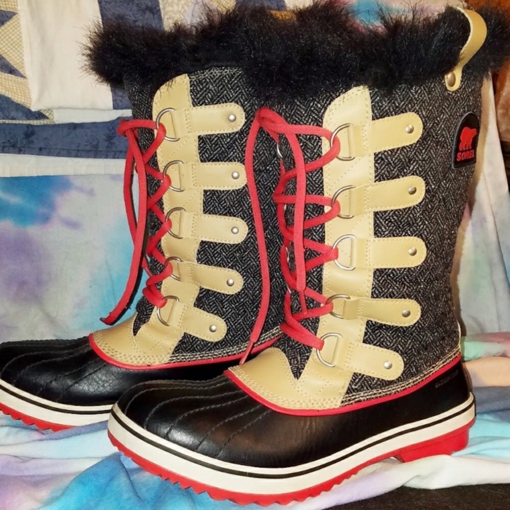 Sorel Tofino boots